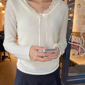 Brandy Melville Andi mohair V-neck sweater